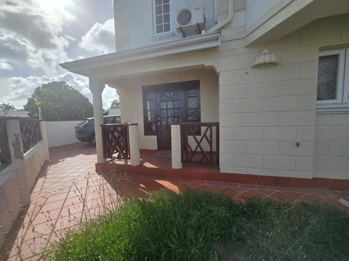 Welcome To Our Cozy Retreat! Christ Church Barbados